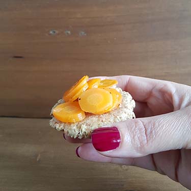 Gallette di fiocchi d'avena: ricetta per la merenda salata proposta dalla professoressa Gabriella Rizzo | Homework & Muffin