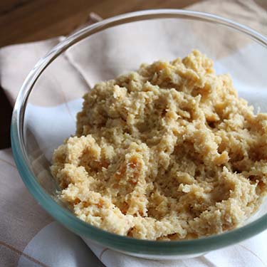 Canederli con ricotta affumicata e nocciole, ricetta per la merenda dolce degli alunni della scuola secondaria di I grado a cura di Gabriella Rizzo. | Homework & Muffin