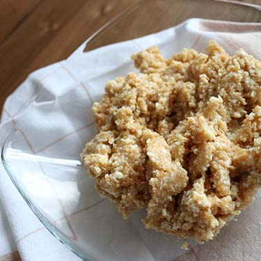 Canederli con ricotta affumicata e nocciole, ricetta per la merenda dolce degli alunni della scuola secondaria di I grado a cura di Gabriella Rizzo. | Homework & Muffin