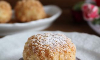 Canederli con ricotta affumicata e nocciole, merenda dolce per gli studenti della scuola secondaria di I grado | Homework & Muffin