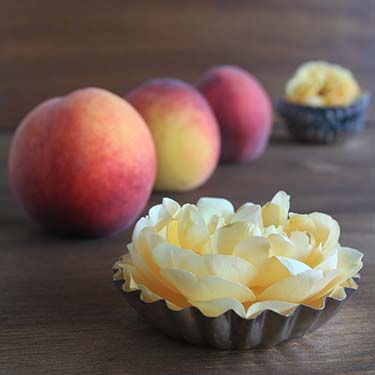 Crostatine con crema frangipane e pesche, merenda dolce per gli alunni della Scuola Secondaria di I grado a cura di Gabriella Rizzo. | Homework & Muffin