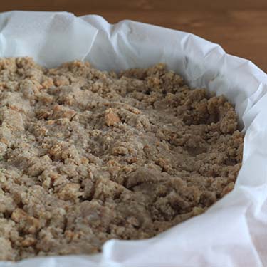 Ricetta della Pizza di pane nero di segale con salsiccia di Bra e tartufo, partecipante al contest Lo Pan Ner a cura di Gabriella Rizzo - Homework & Muffin