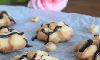 Biscotti alle nocciole, merenda dolce per gli studenti della Scuola secondaria di I grado a cura di Gabriella Rizzo | Homework & Muffin