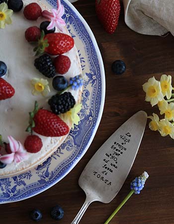 Torta di compleanno, ricetta per la merenda dolce per gli studenti della Scuola Secondaria di I Grado a cura di Gabriella Rizzo | Homework & Muffin