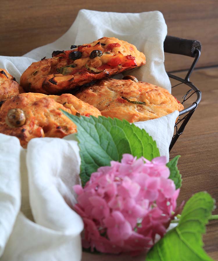Ricetta Pizzi leccesi per il contest "Peperone di Carmagnola: 70 anni in 70 ricette | Homework & Muffin