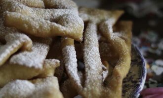 Bugie, ricetta piemontese dei dolci di Carnevale a cura di Gabriella Rizzo | Homework & Muffin