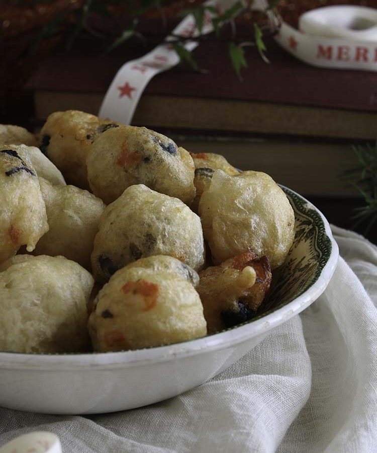 Le Pittule salentine, ricetta per il Calendario dell'Avvento "Il ricordo di un Natale" dell'Associazione Italiana Food Blogger | Homework & Muffin