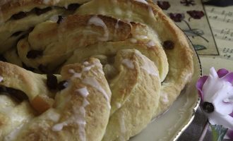 Torta Angelica, ricetta delle sorelle Margherita e Valeria Simili tratta dal libro "Pane e roba dolce" | Homework & Muffin