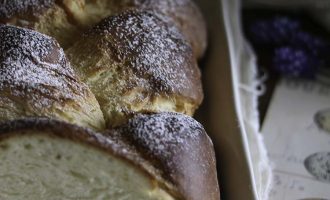 Hefezopf, dolce pasquale tedesco - Pasqua nel mondo, ricetta a cura di Gabriella Rizzo per la merenda dolce | Homework & Muffin