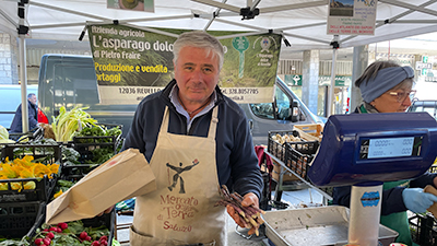 Piero Fraire, coltivatore dell'Asparago Dolce di Revello | Homework & Muffin