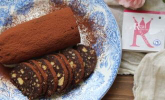 Salame dolce di Real Biscotto, ricetta presentata nello show cooking in occasione del SettembRe Racconigese, a cura di Gabriella Rizzo | Homework & Muffin