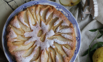 Pinocchio e la Torta di pere e cioccolato, ricetta per la rubrica #frameofbreak in occasione del Disney100, a cura di Gabriella Rizzo | Homework & Muffin
