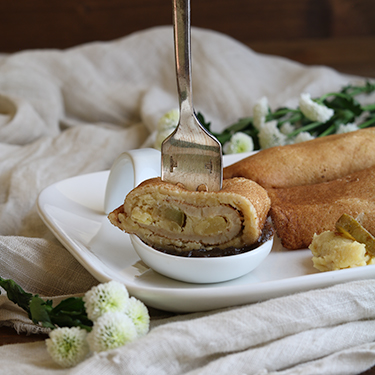 Crêpes di farro con crema di cicerchie e zucchine per DivinMangiando® in tour con la collaborazione di AIFB, a cura di Gabriella Rizzo | Homework & Muffin